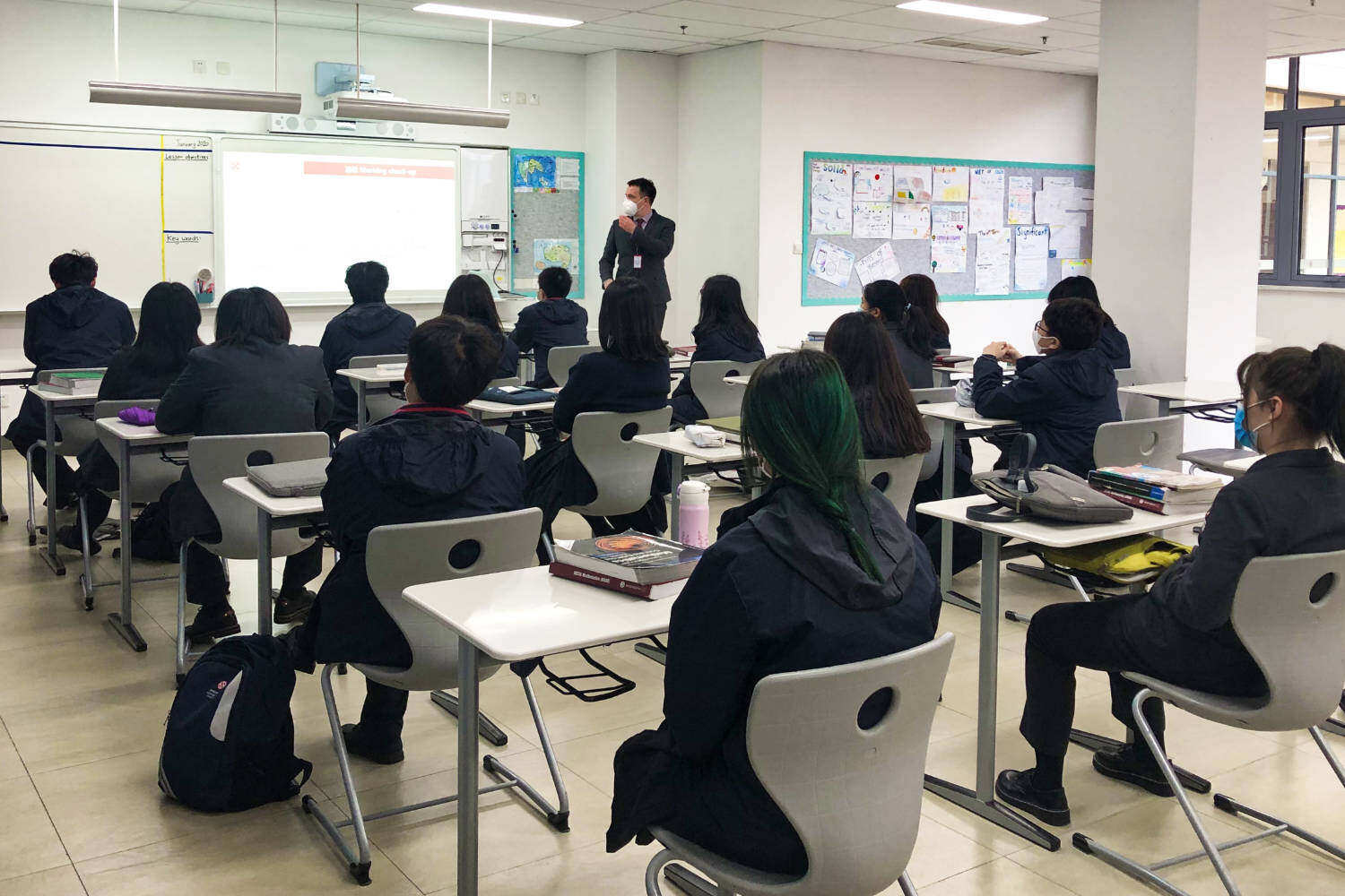 Pupils have a lesson at Nanwai King's school